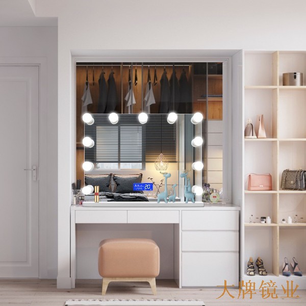 台式蓝牙灯泡化妆镜 台式蓝牙灯泡化妆镜